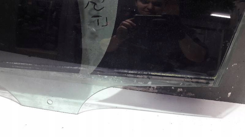 SZYBA DRZWI LEWY TYL CITROEN C5 02r