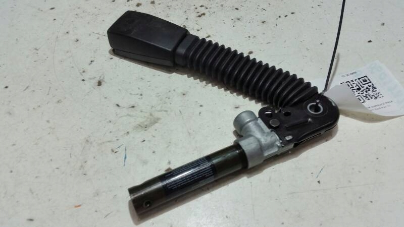 8257788R napinacz pasa prawy BMW E46 '01