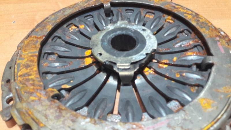 DOCISK SPRZEGLO HYUNDAI SANTA FE I 2.0