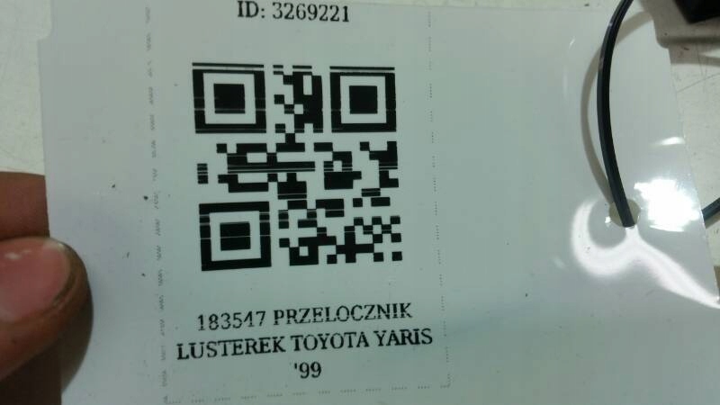 183547 przelacznik lusterek TOYOTA YARIS '99 G