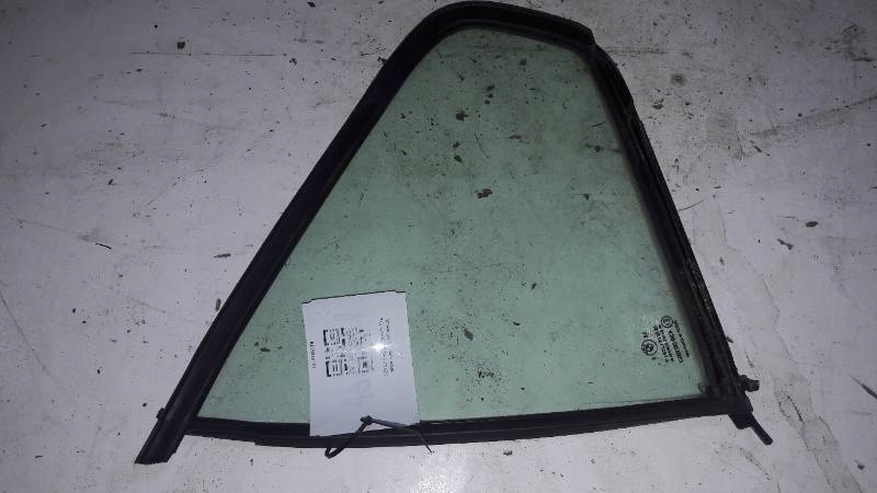 szyba drzwi prawy tyl BMW E36 SEDAN