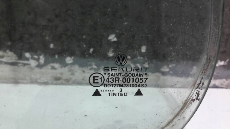 SZYBA DRZWI LEWY TYL VW VENTO GOLF III 93r MALA