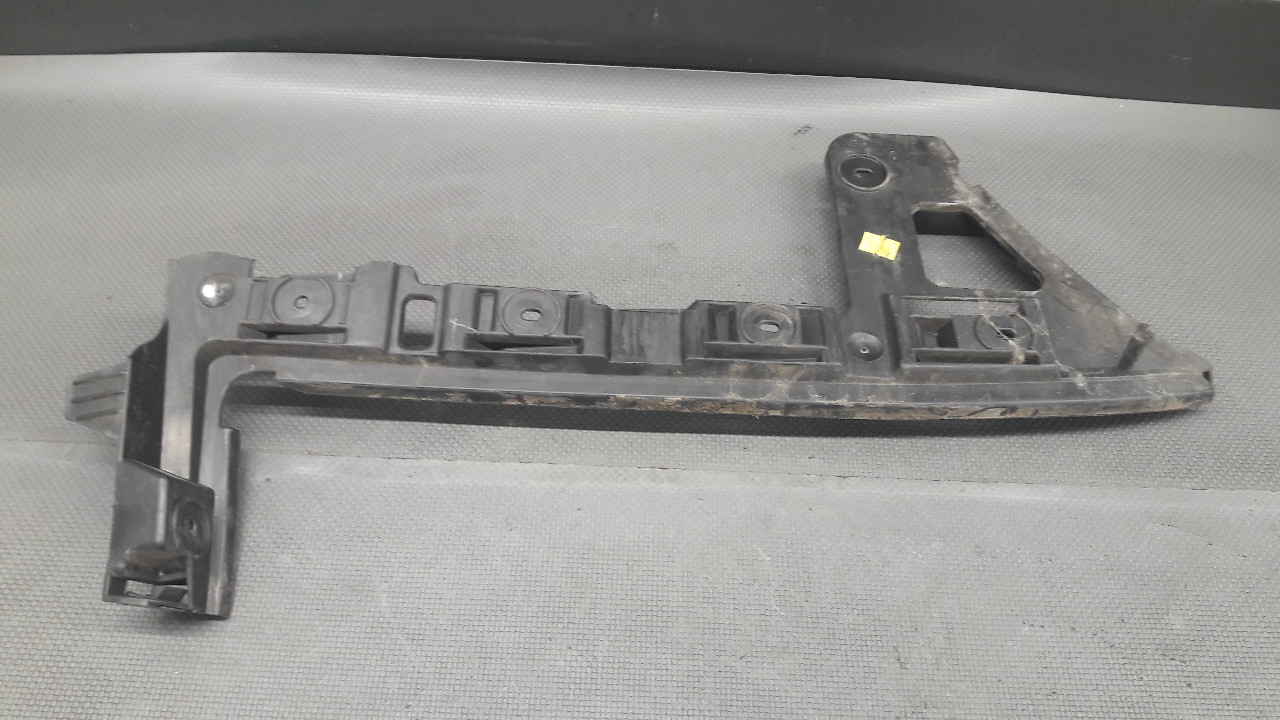 3C9807394 slizg zderzaka prawy tyl VW PASSAT B6