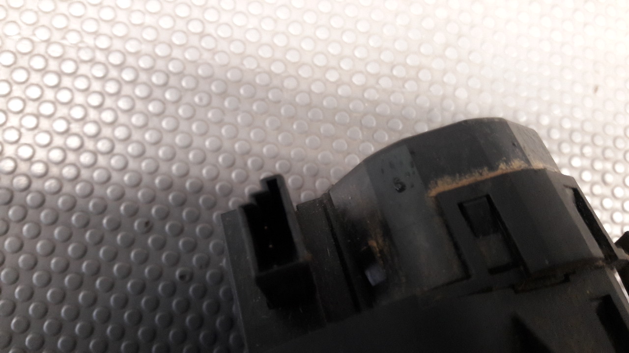 6942991 silniczek nagrzewnicy BMW E60 E61 I