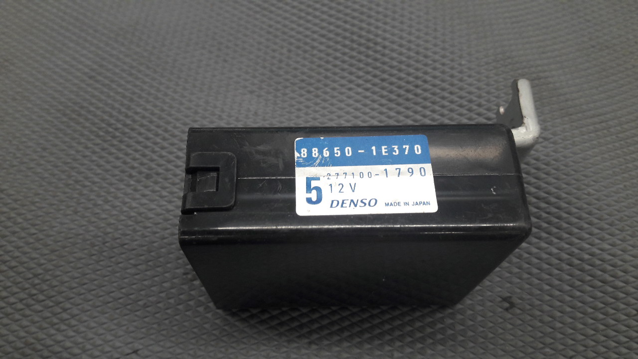 88650-1E370 modul asterownikl TOYOTA YARIS