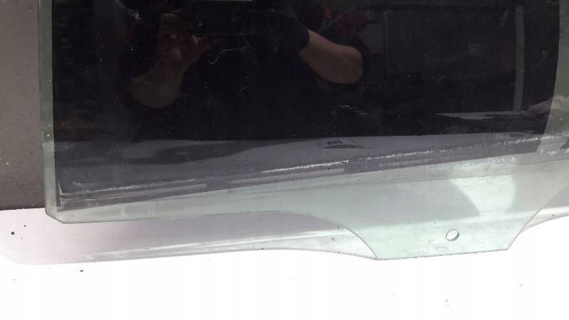 SZYBA DRZWI LEWY TYL CITROEN C5 02r