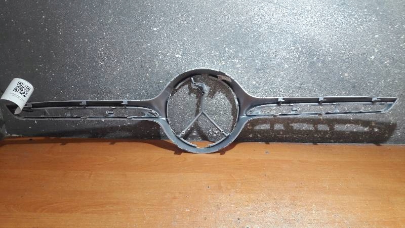 A25388802 GRILL ATRAPA MERCEDES GLC