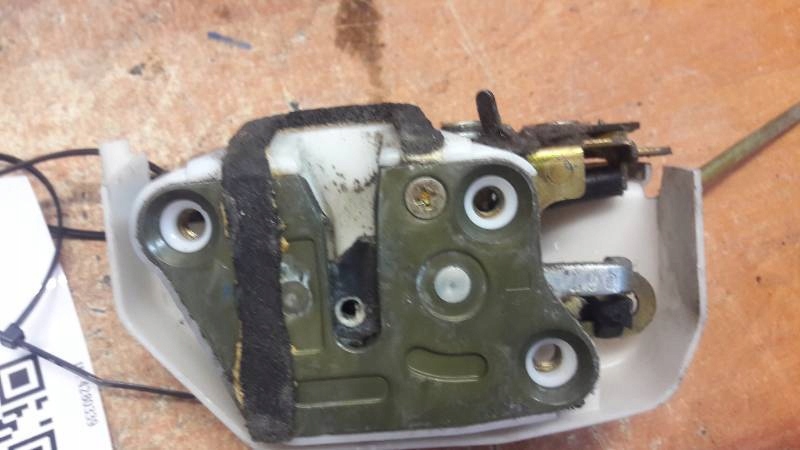 Zamek drzwi lewy tyl opel agila