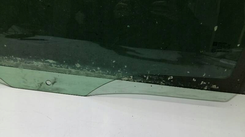 SZYBA DRZWI LEWY TYL OPEL VECTRA C KOMBI