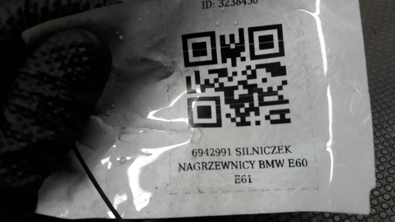 6942991 silniczek nagrzewnicy BMW E60 E61 I