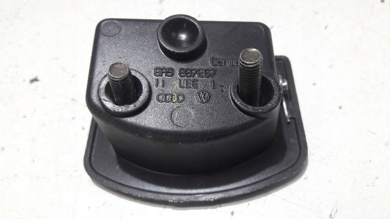 8A9887267 mocowanie siatki BAGAZNIKA AUDI 80 B4