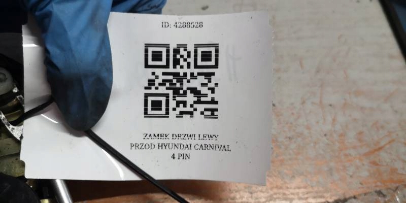 ZAMEK DRZWI LEWY PRZOD HYUNDAI CARNIVAL 4 PIN