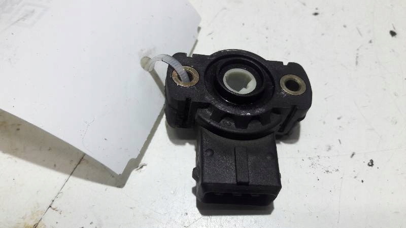 13631721456 CZUJNIK PRZEPUSTNICY BMW E36 1.6