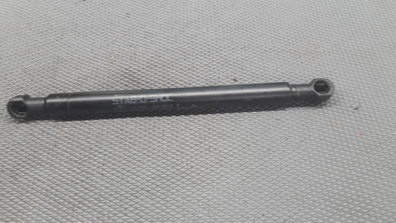 XR835440610AA Silownik klapy tyl JAGUAR S-TYPE