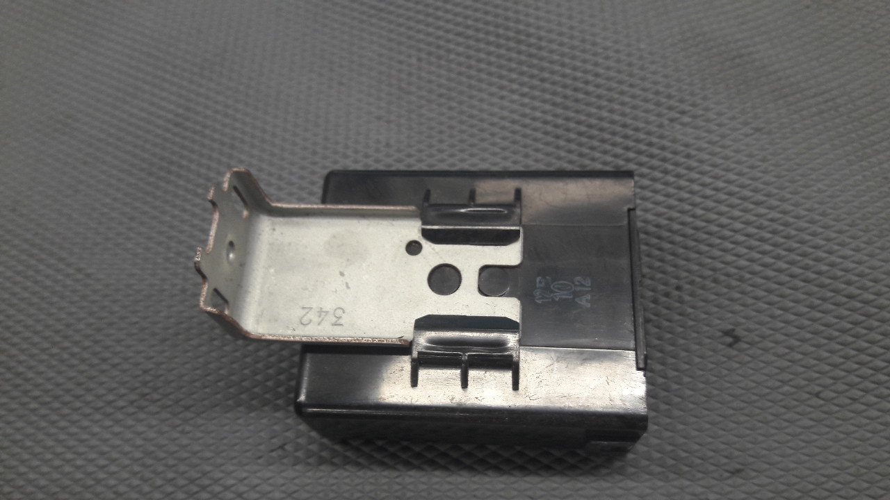 88650-1E370 modul asterownikl TOYOTA YARIS