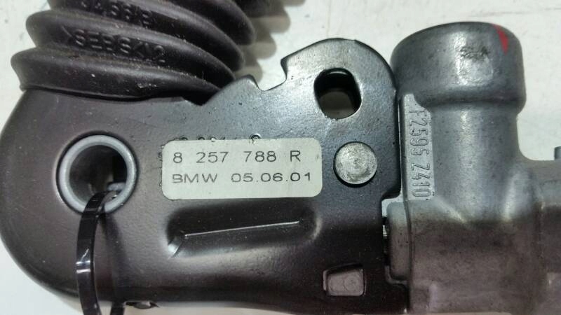 8257788R napinacz pasa prawy BMW E46 '01