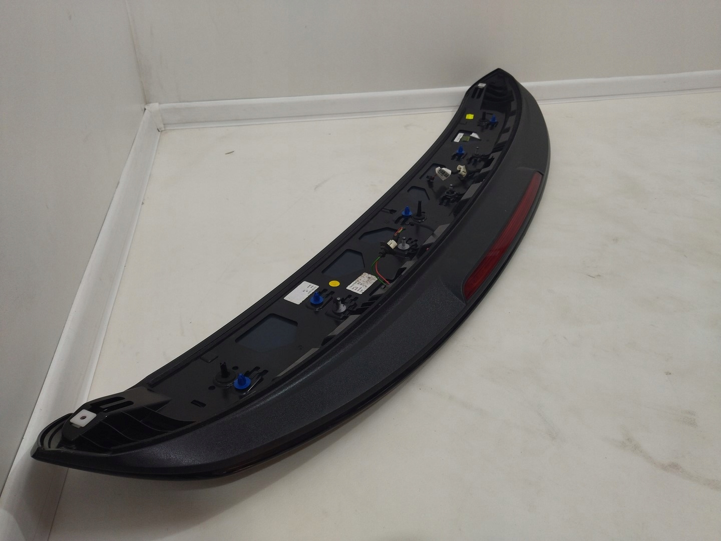 VOLKSWAGEN Passat B8 (2014-2023) Other engine parts 4M0827933 23136169