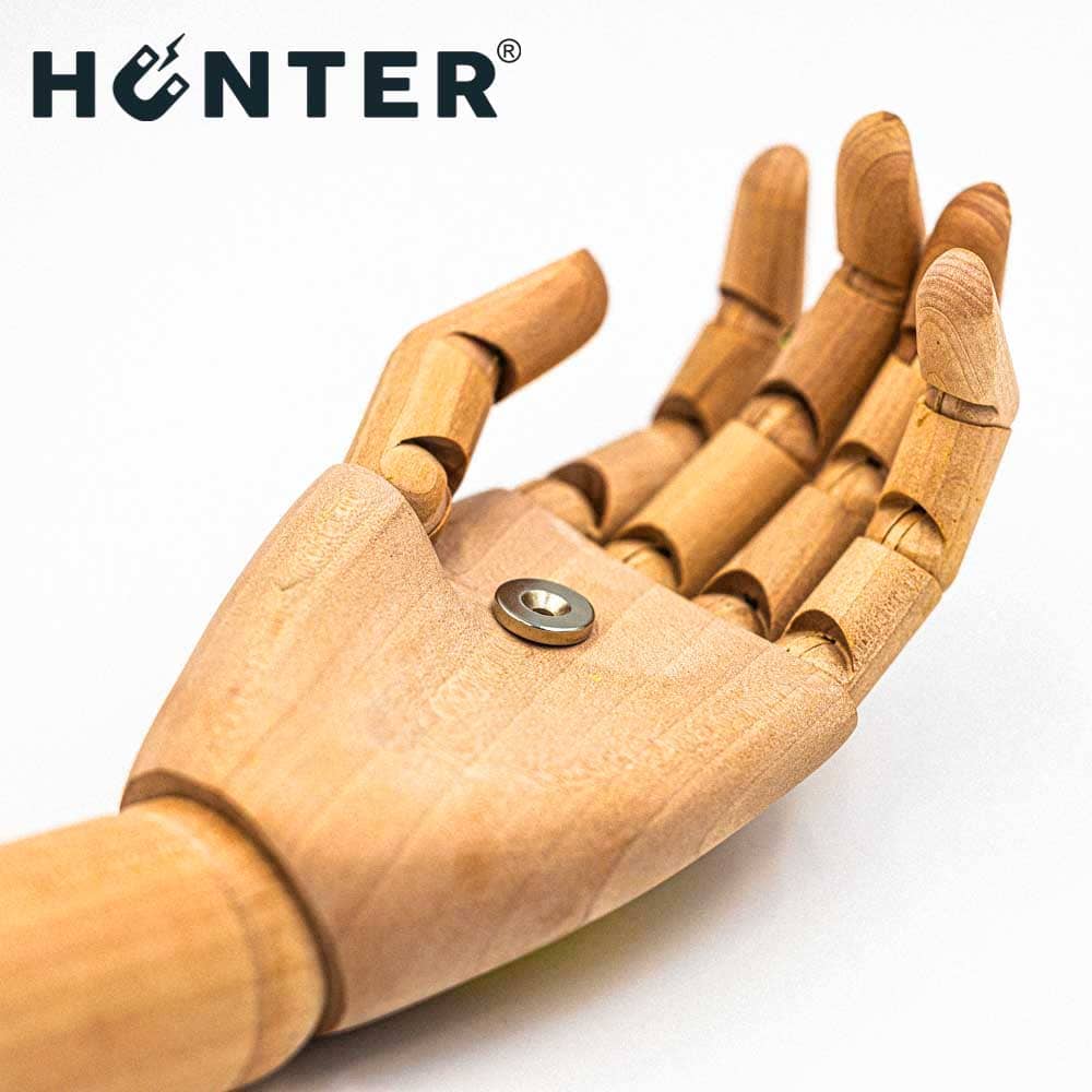 Magnes neodymowy 16x3mm z otworem 7x3,5mm / N45 pod wkręt