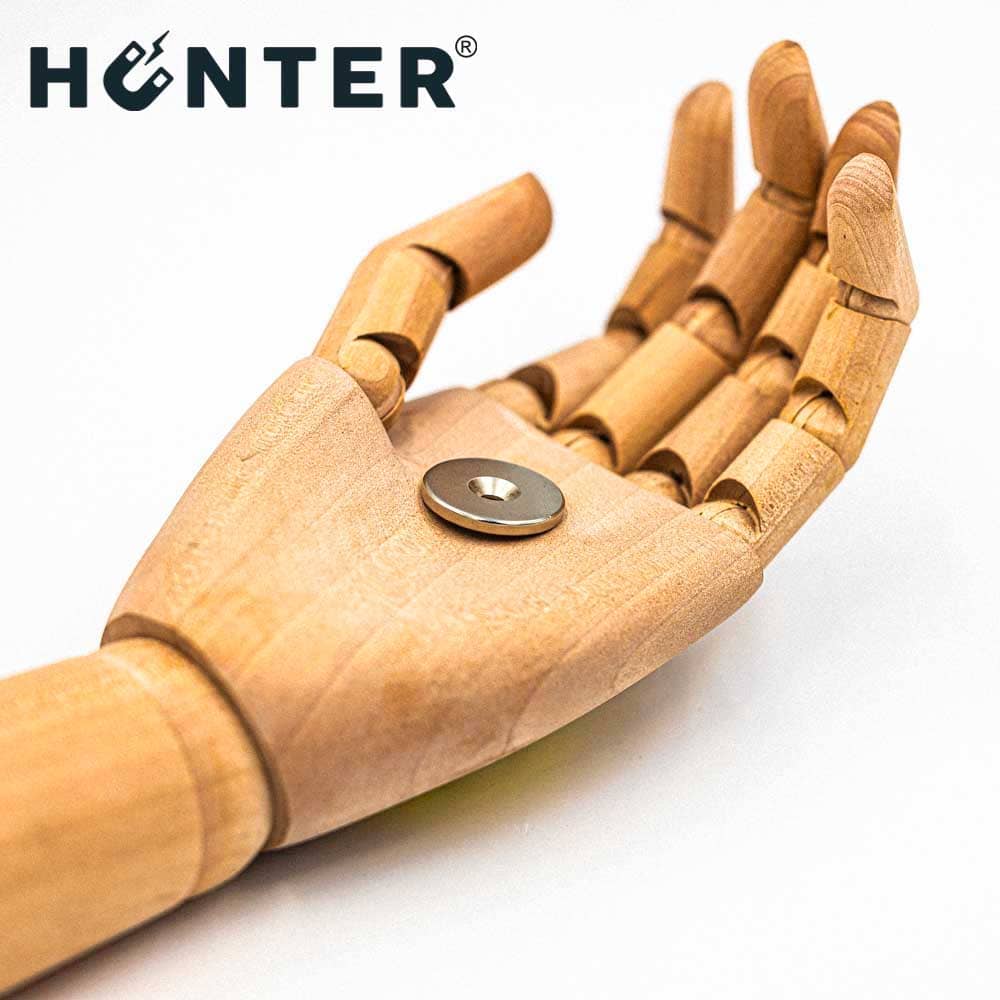 Magnes neodymowy 25x3mm walcowy z otworem 8x4mm / N45 pod wkręt