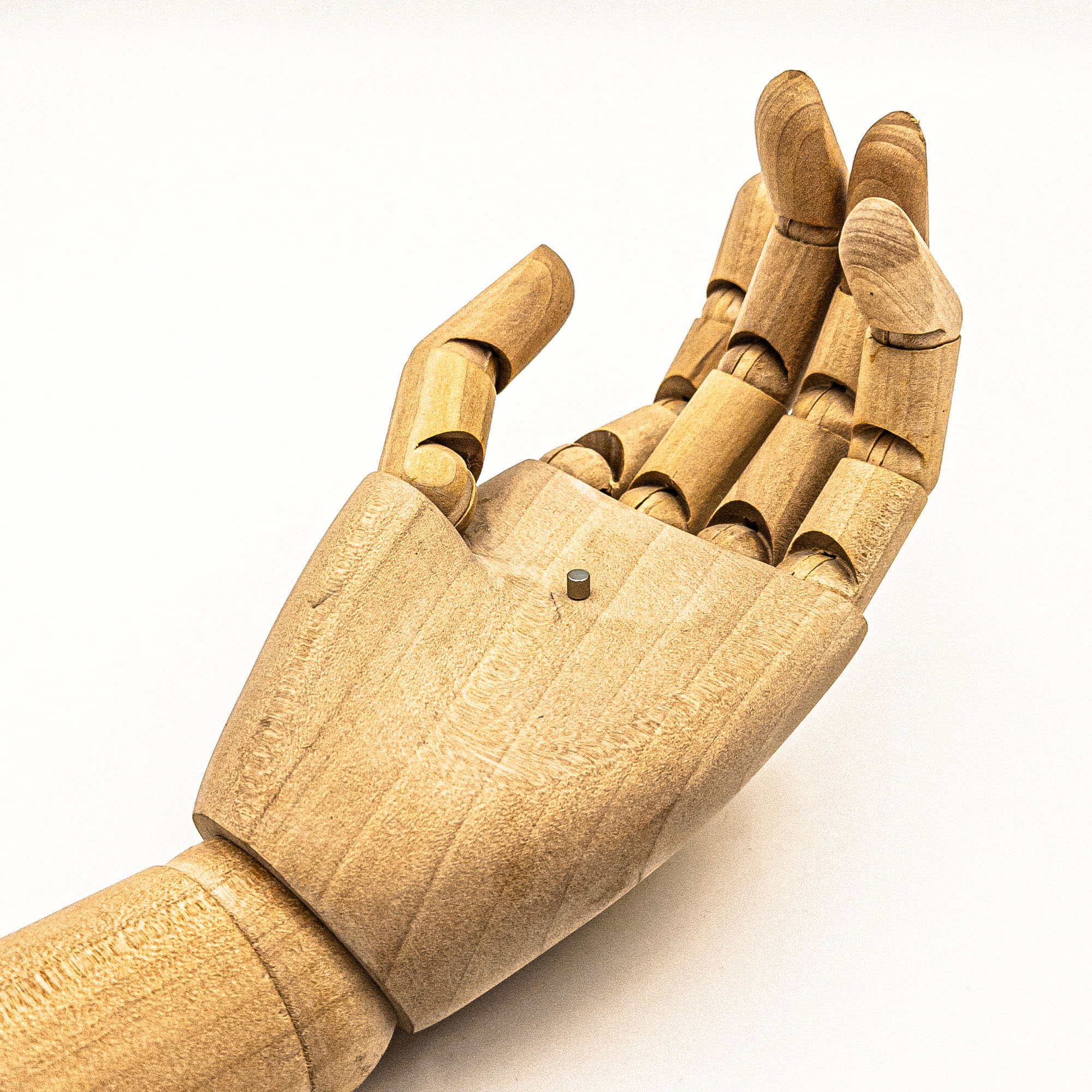 Magnes neodymowy 4x4 mm / N45 walcowy