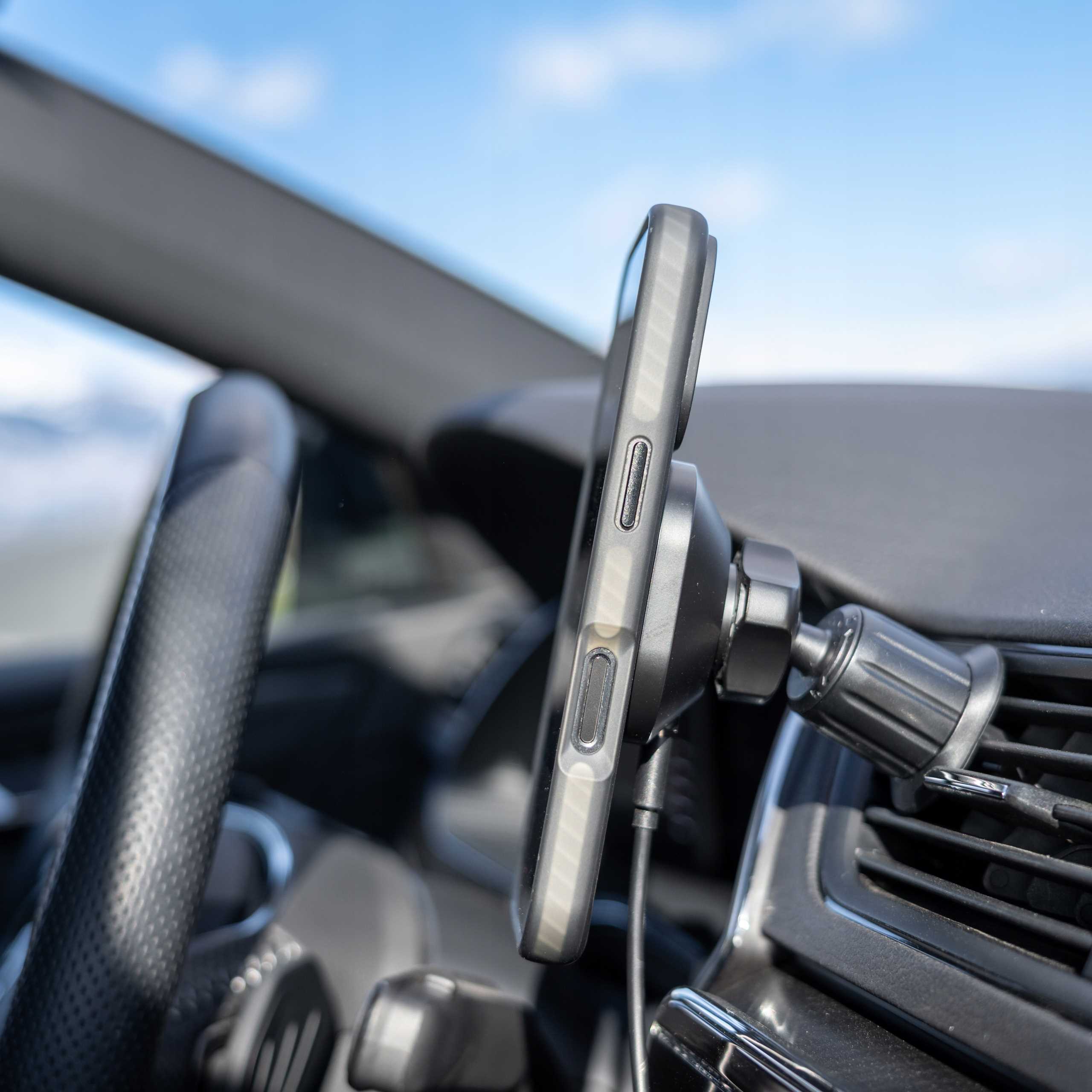 Spacecase Car Holder Air Vent MagCharge WM10B