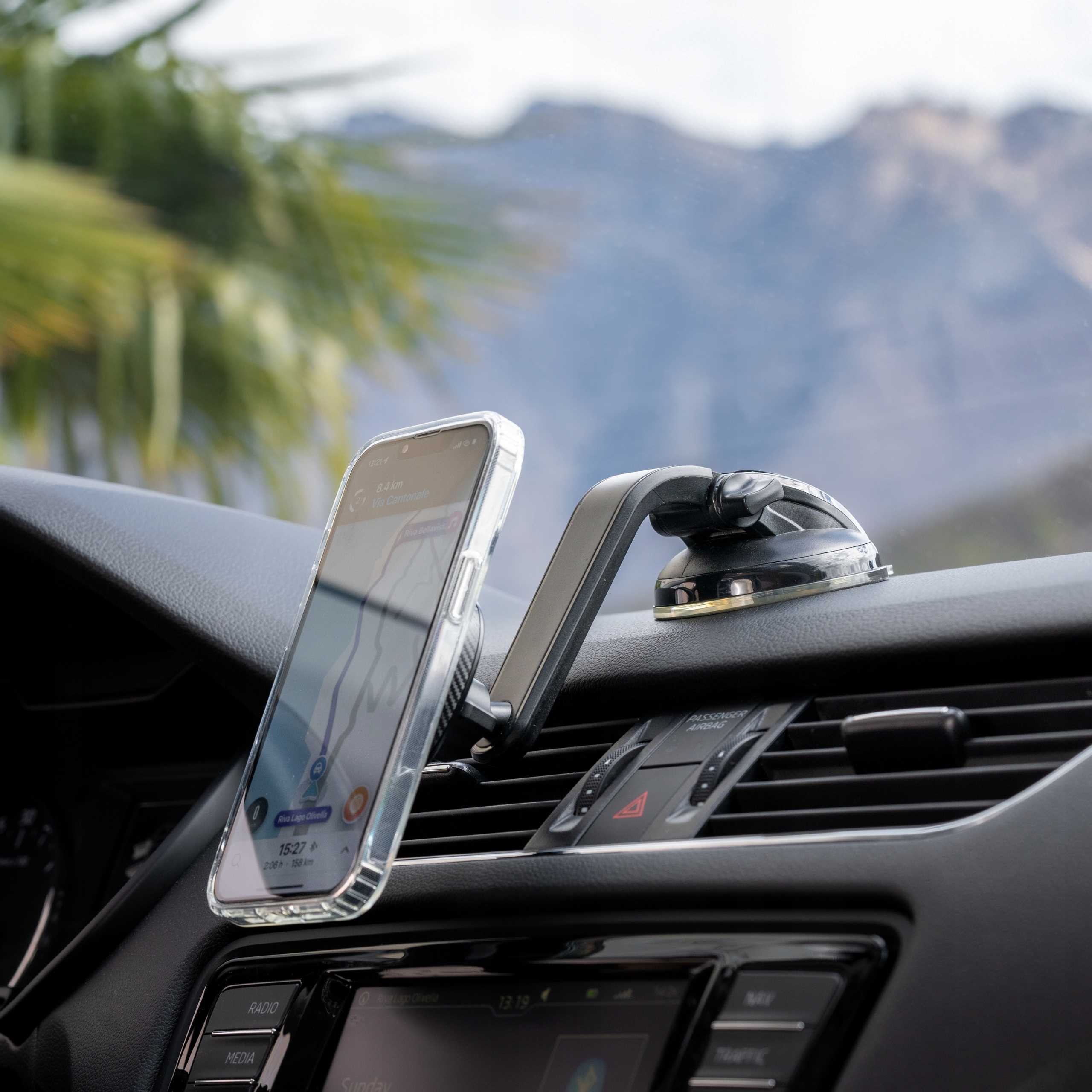 Spacecase Car Holder SC07 Dash Magsafe black