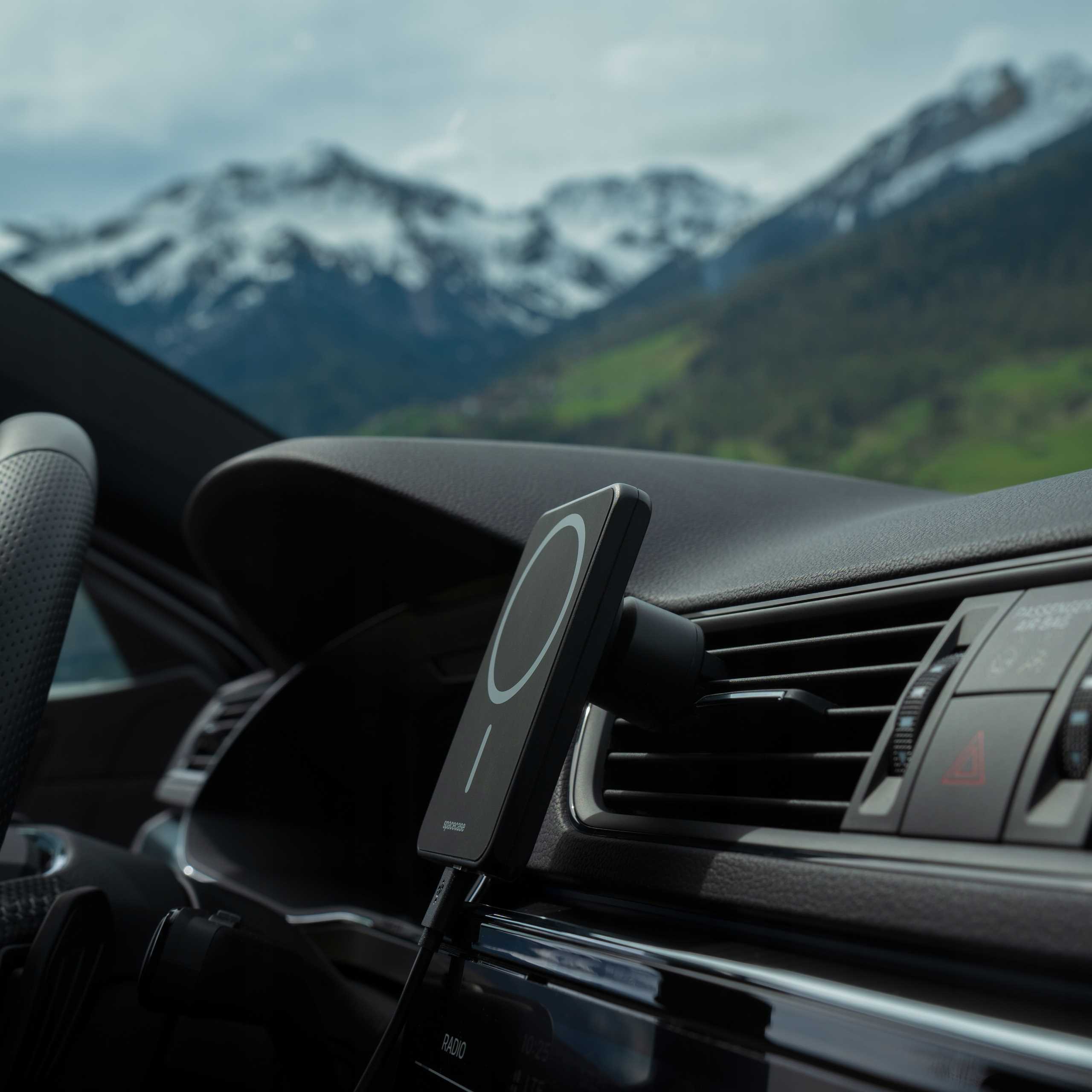 Spacecase Car Holder Magcharge Wm1B Black