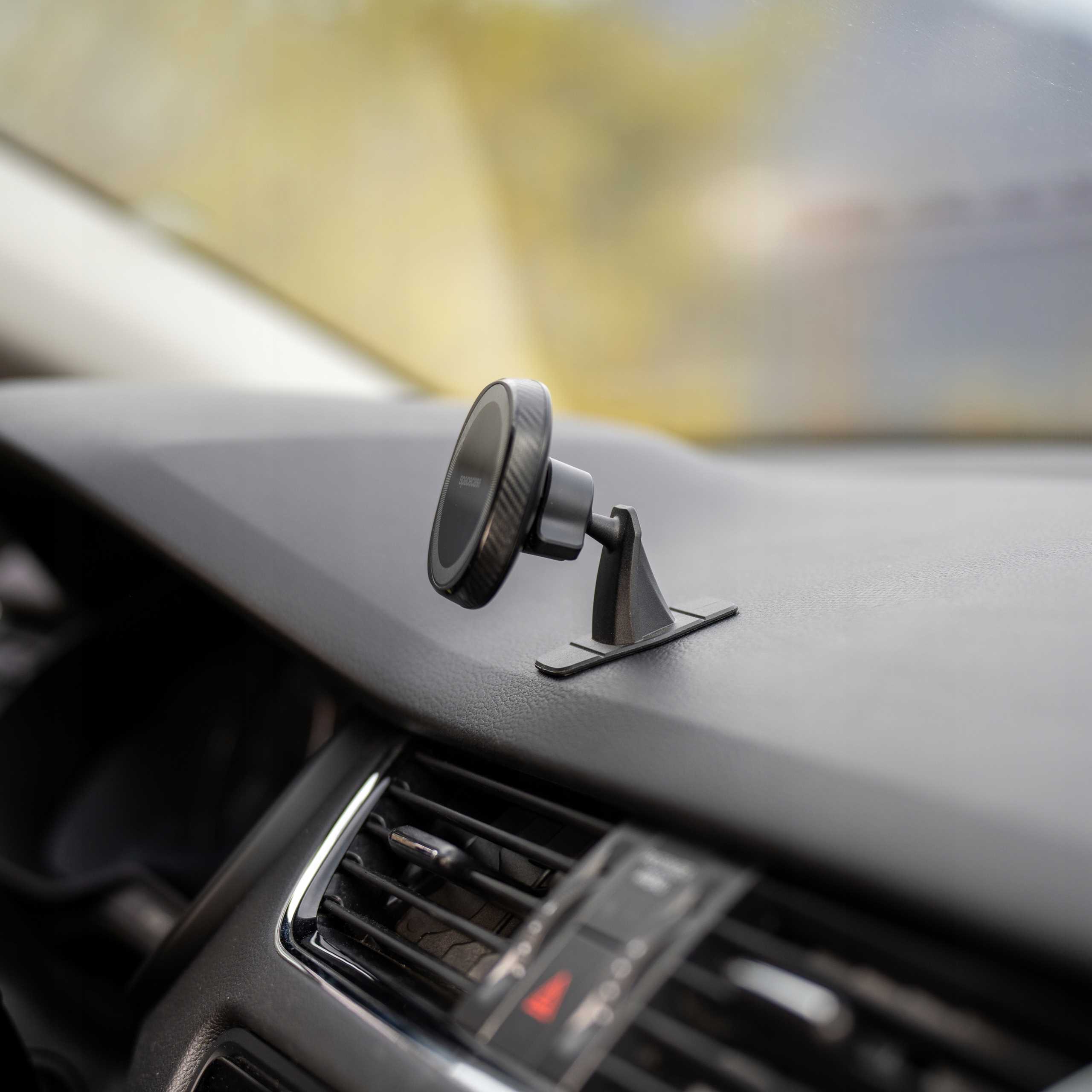 Spacecase Car Holder SC05 Dash/Console Magsafe black
