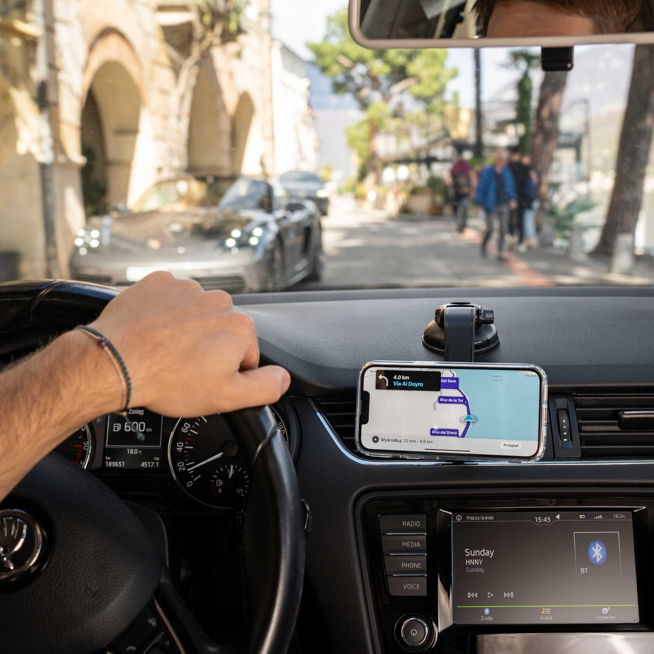 Spacecase Car Holder SC07 Dash Magsafe black