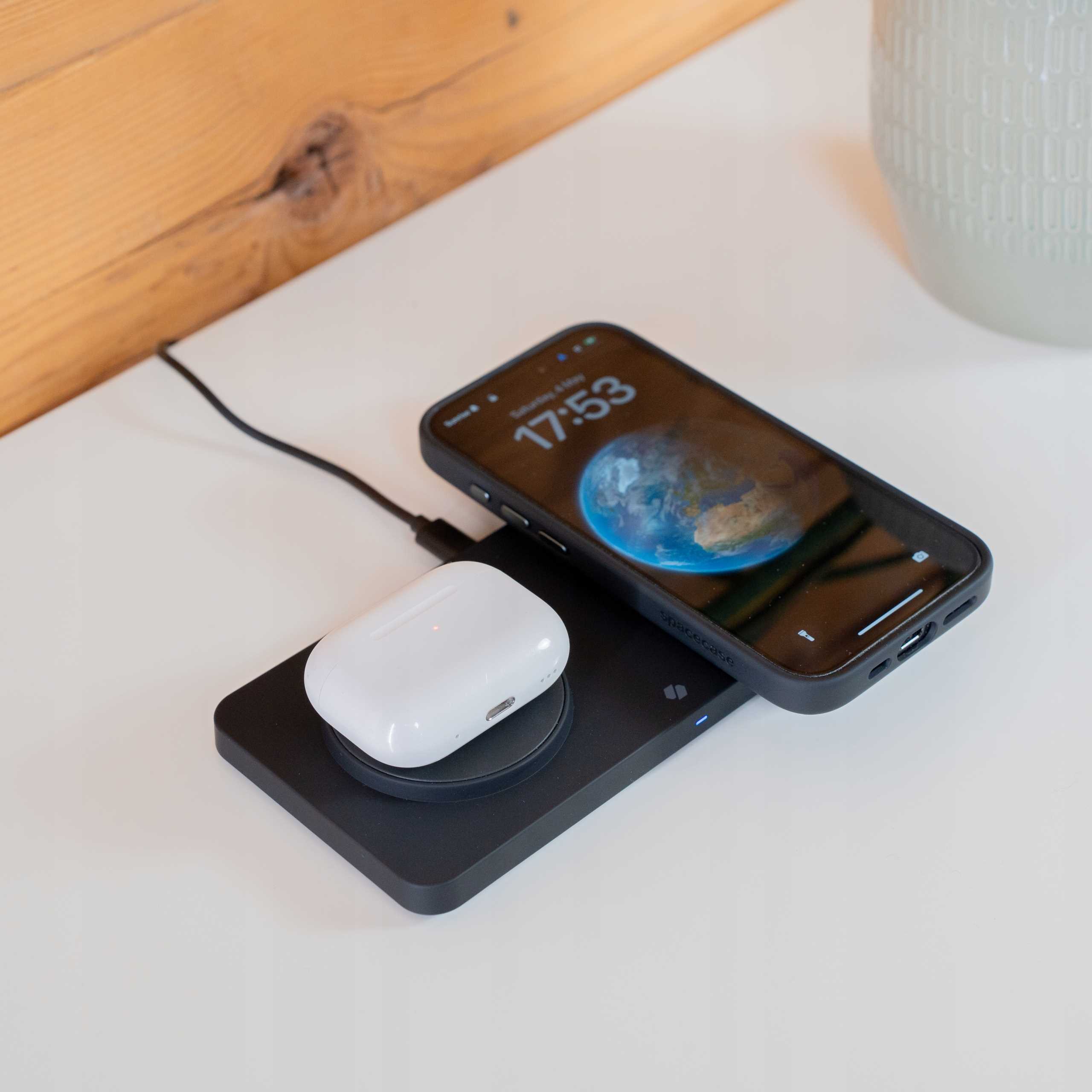 Spacecase Wireless Dual Charger Magcharge Wm3B Black