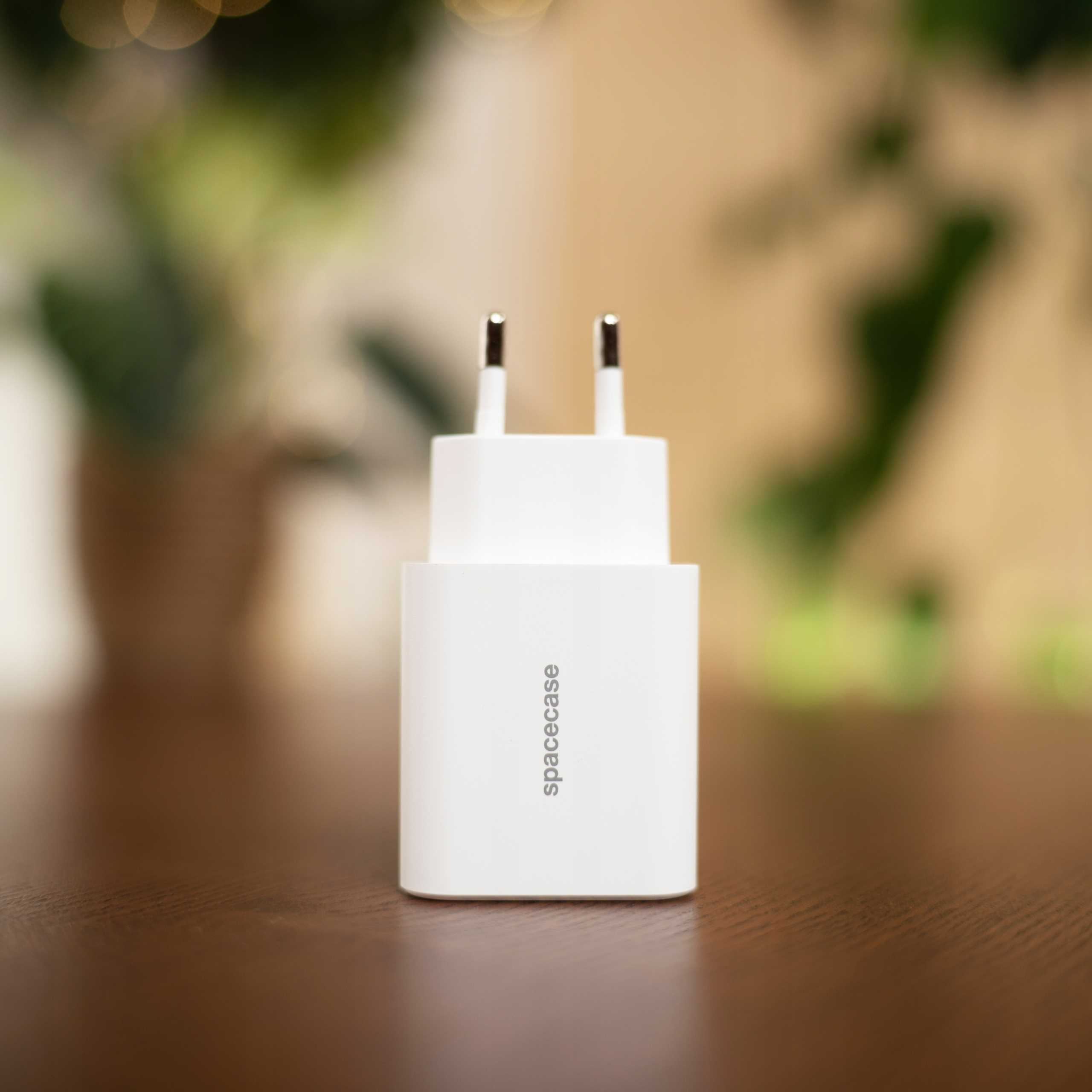 Spacecase USB Charger 30W GaN SC004W white