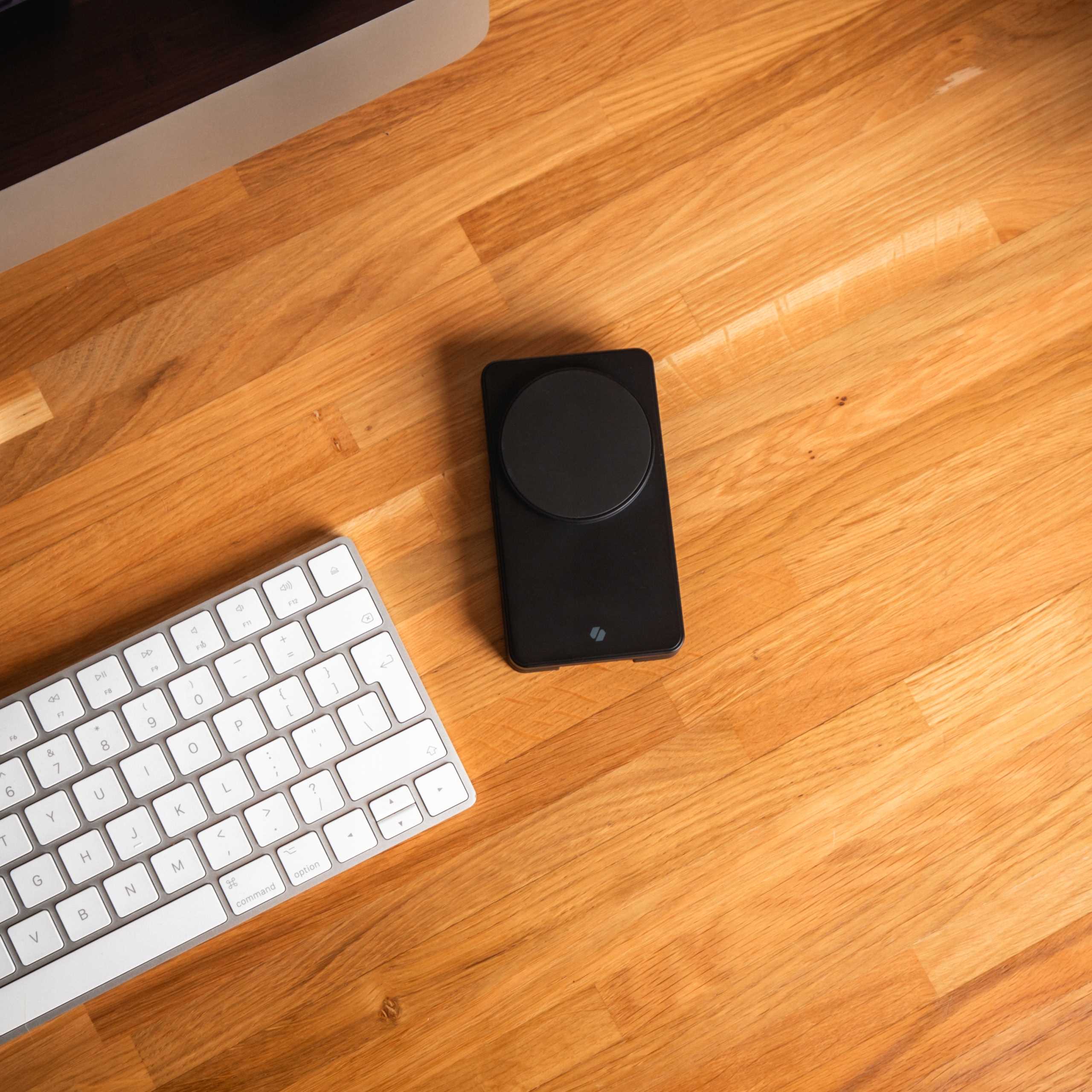 Spacecase Wireless Charger 2In1 Magcharge Wm5B Black