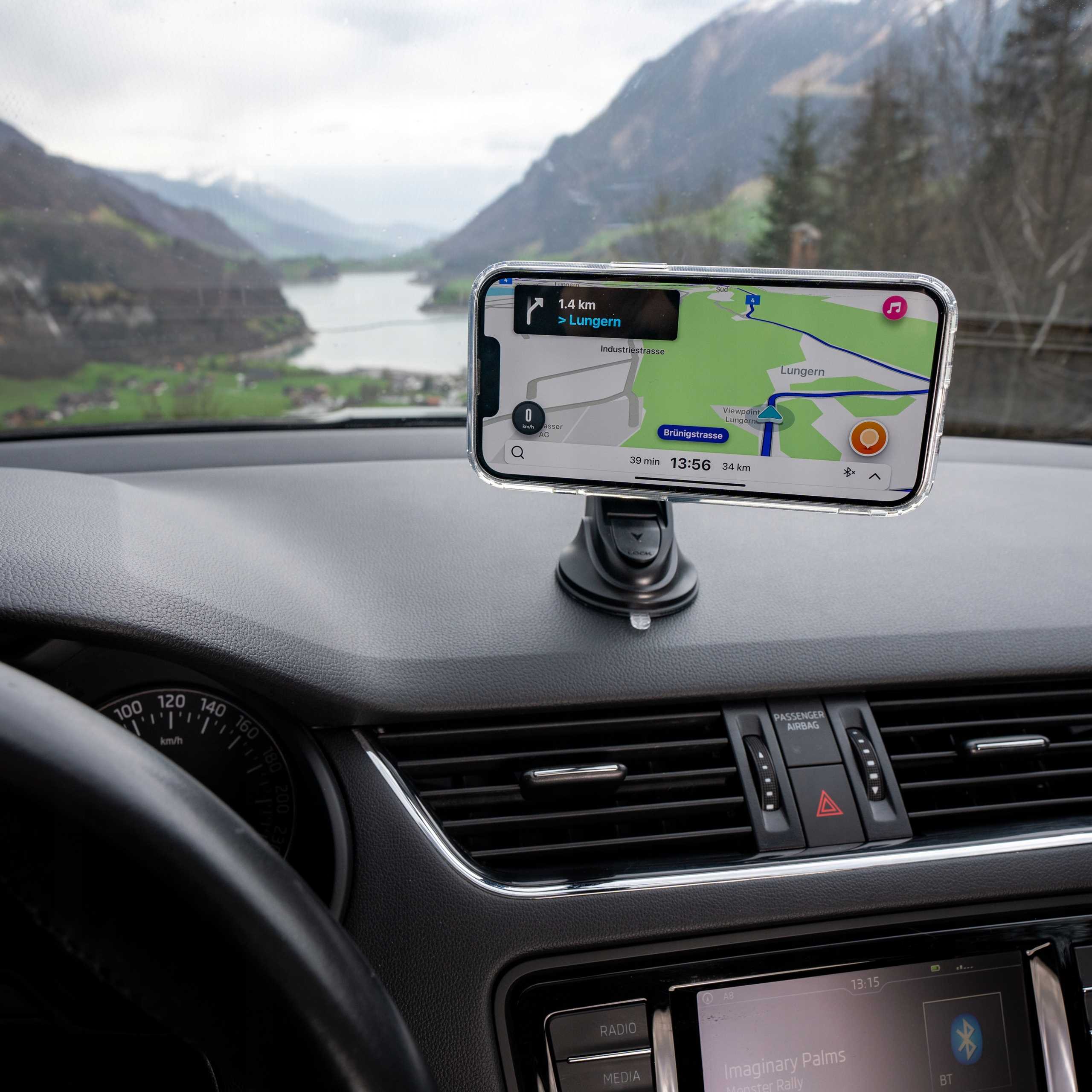 Spacecase Car Holder SC06 Dash/Windshield Magsafe black