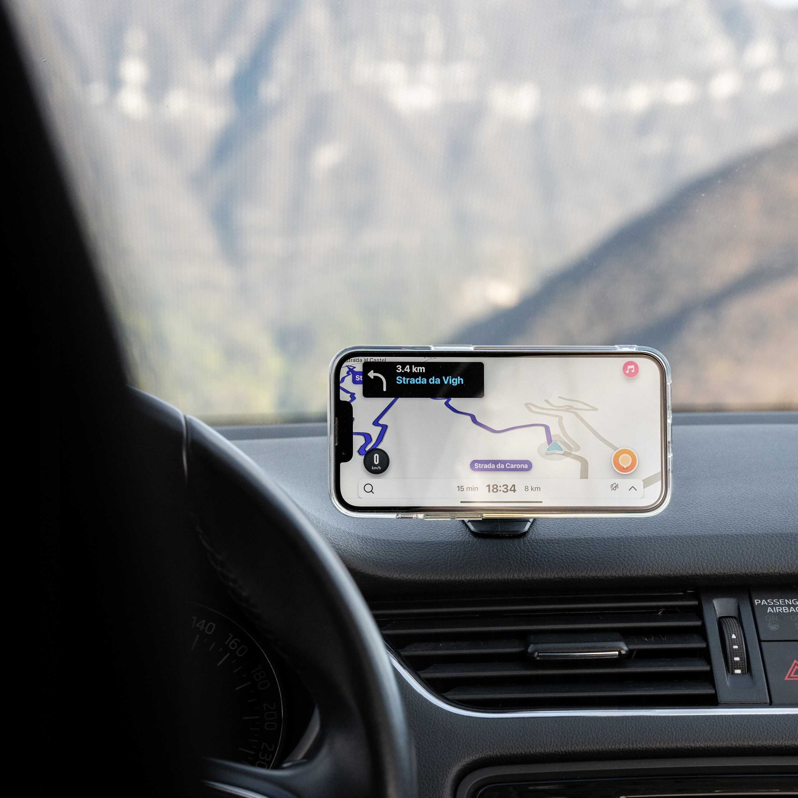 Spacecase Car Holder SC09 Dash/Console Magnetic black