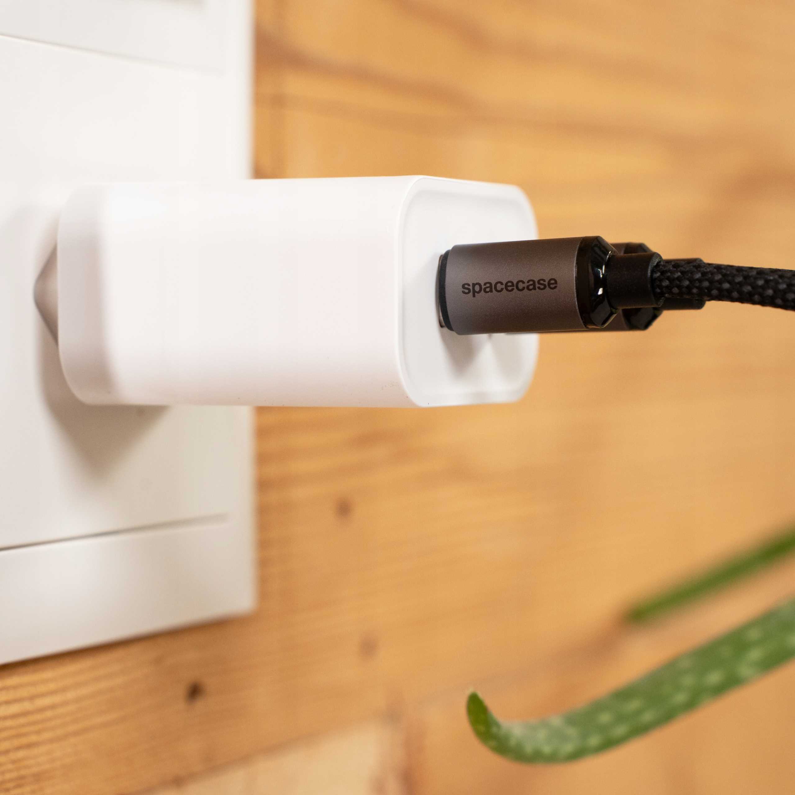 Spacecase USB-C to Lightning Cable 1M 20W CL05