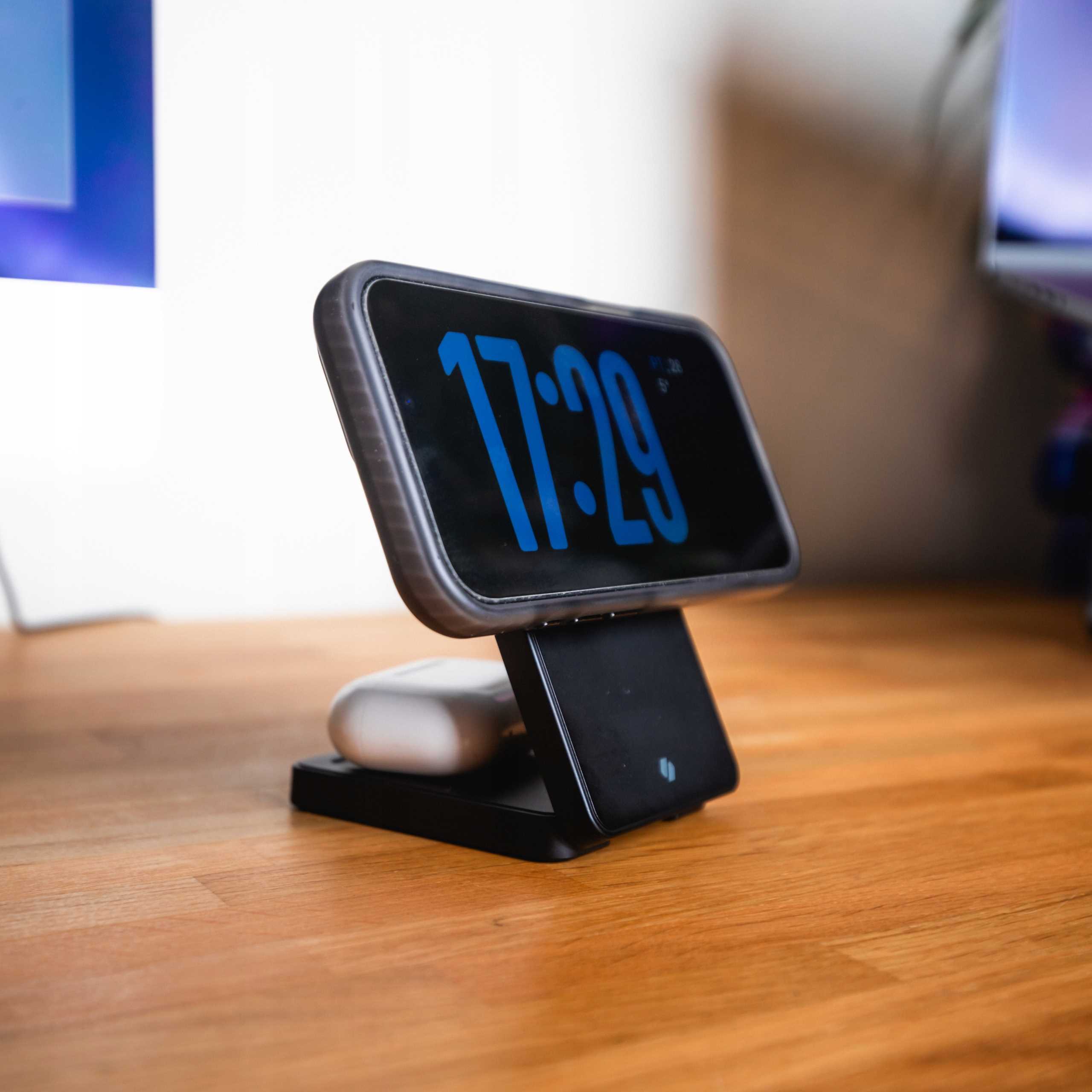 Spacecase Wireless Charger 2In1 Magcharge Wm5B Black