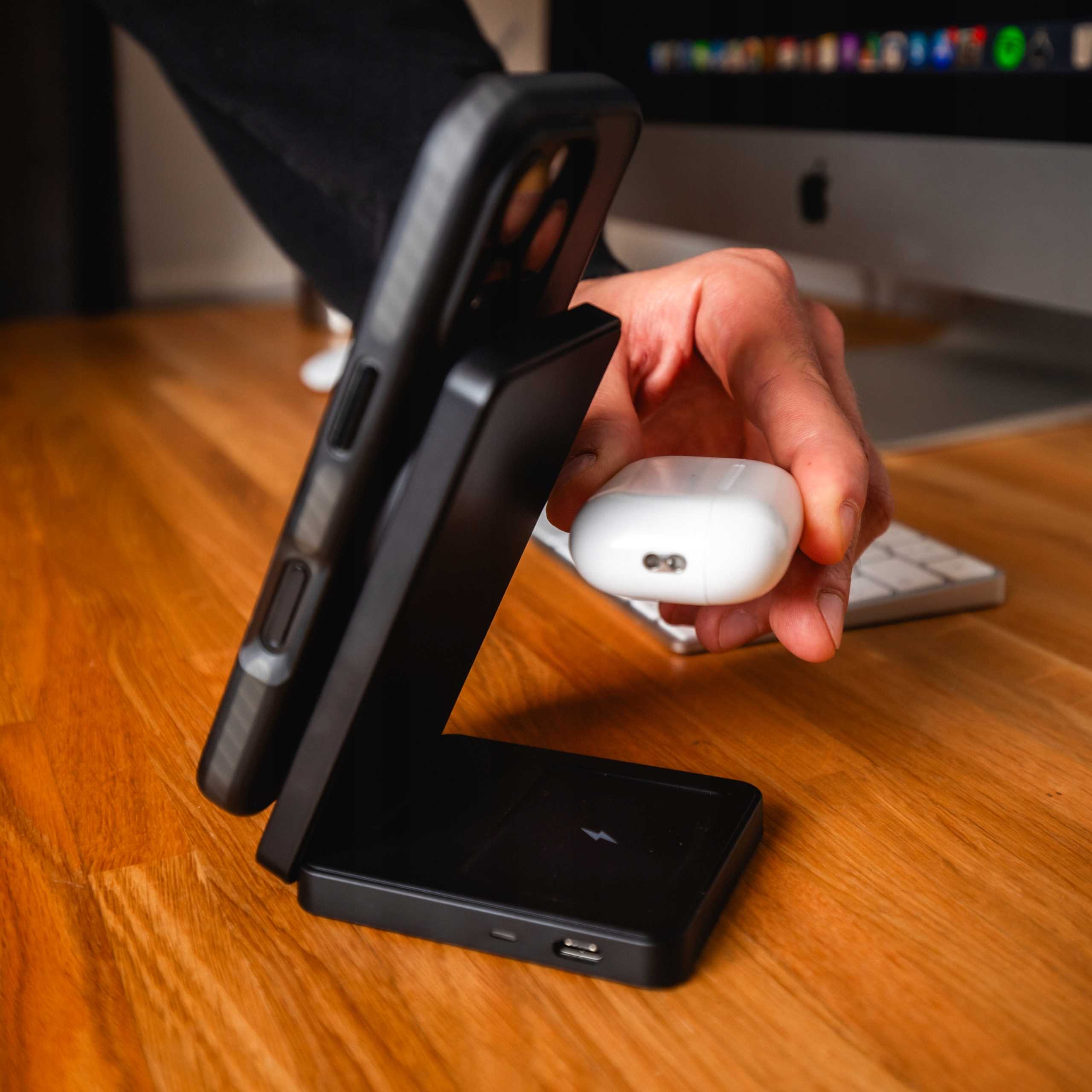 Spacecase Wireless Charger 2In1 Magcharge Wm5B Black