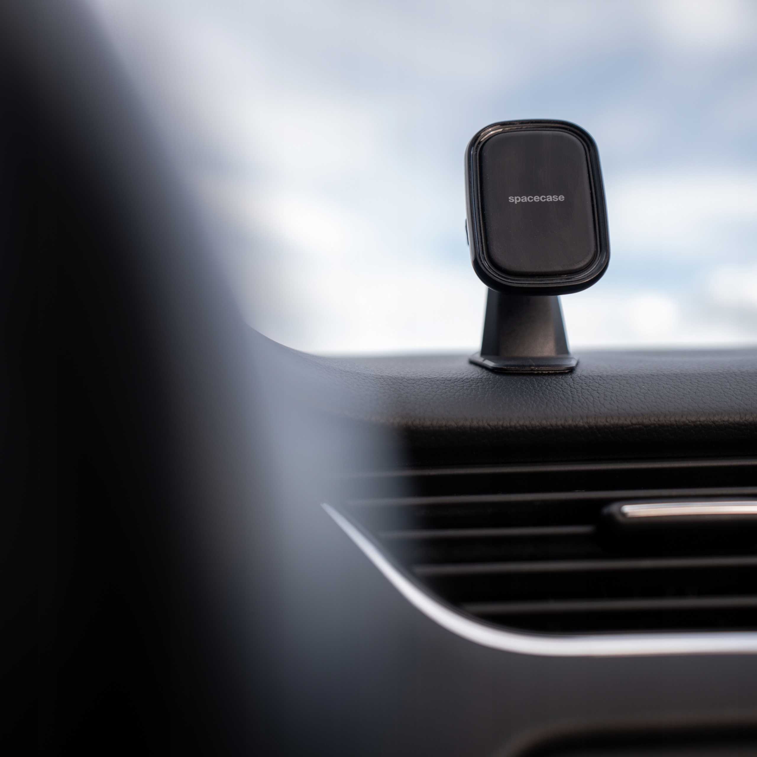 Spacecase Car Holder SC09 Dash/Console Magnetic black