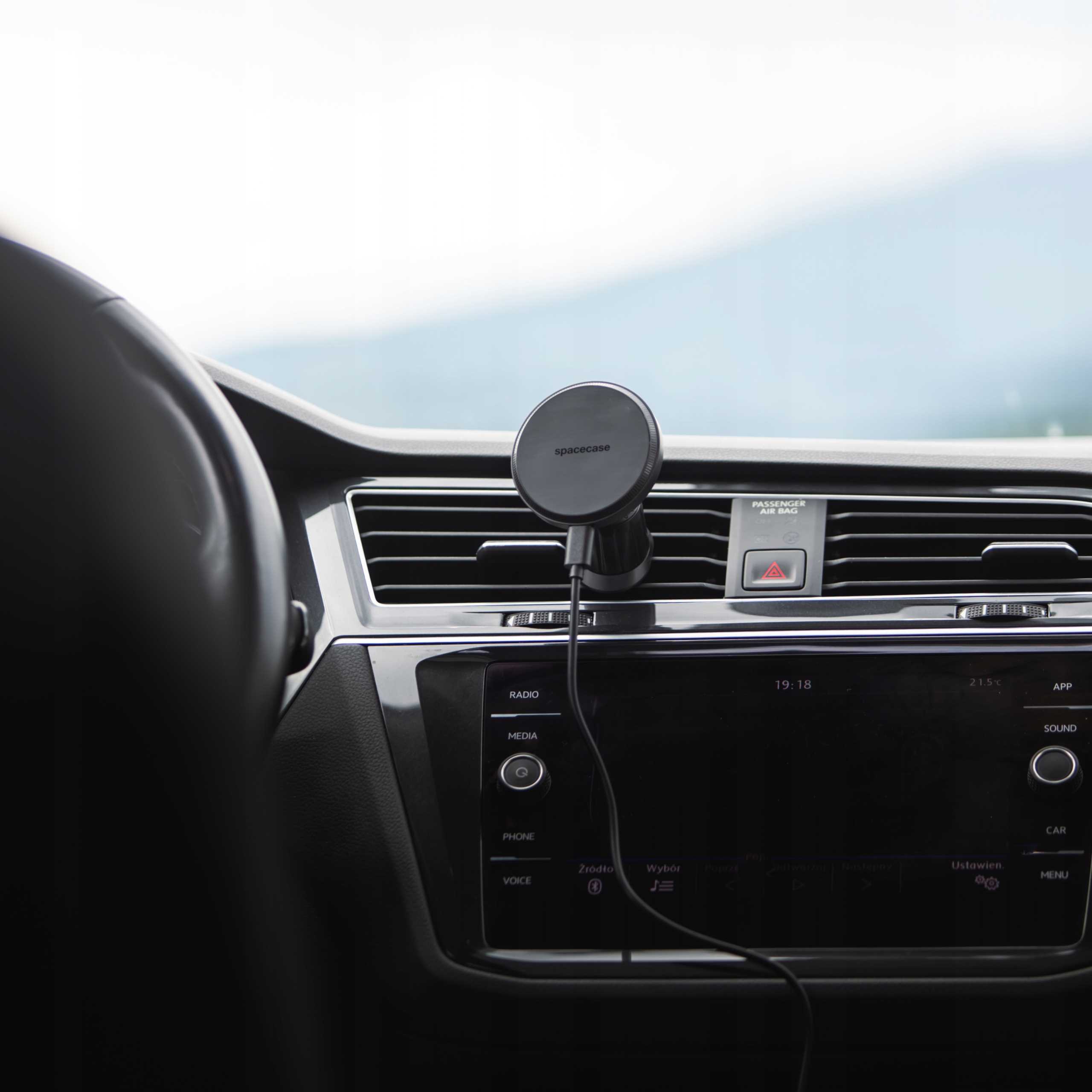 Spacecase Car Holder Air Vent MagCharge WM11B black