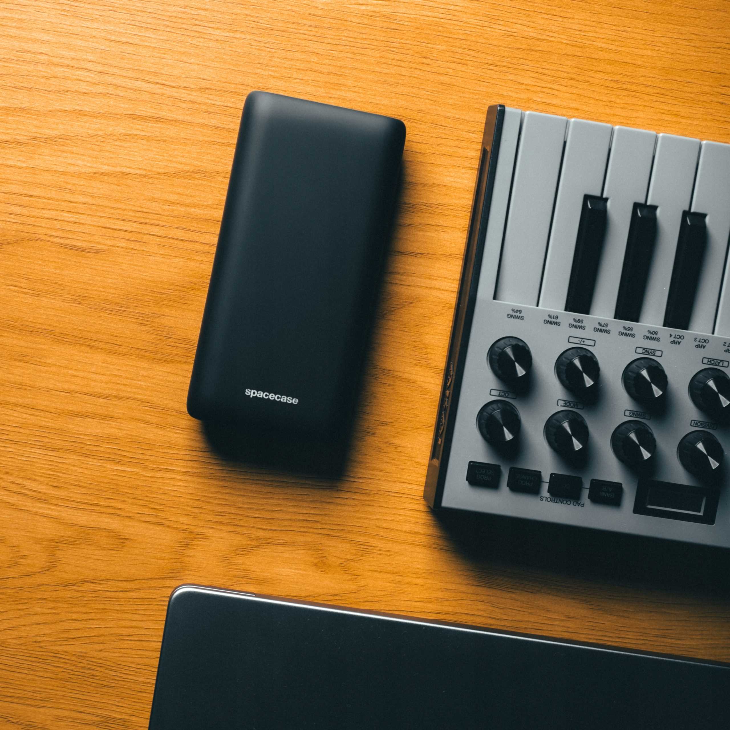 Spacecase Powerbank 20000Mah Powergo Pd20W Pb03-B Black