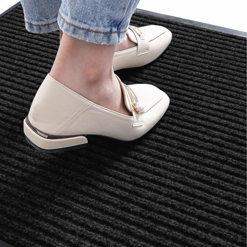 Mata wycieraczka do butów pod drzwi wejściowa czarna zewnętrzna 120 x 180cm