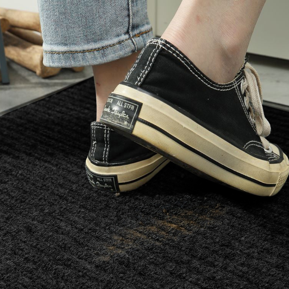 Mata wycieraczka do butów pod drzwi wejściowa czarna zewnętrzna 120 x 180cm