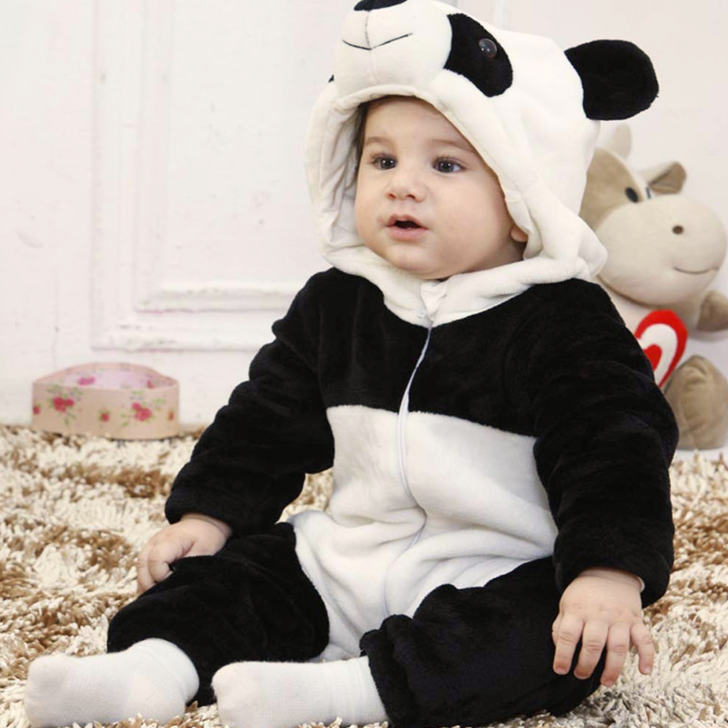 Kombinezon onesie kigurumi dla niemowląt z kapturem – panda – zdjęcie 3