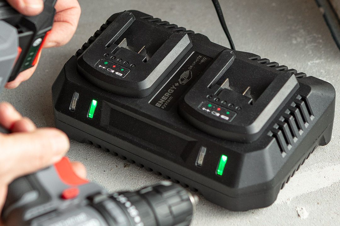 GRAPHITE NEO Tools 58G085-1 Ładowarka podwójna do akumulatorów Energy+