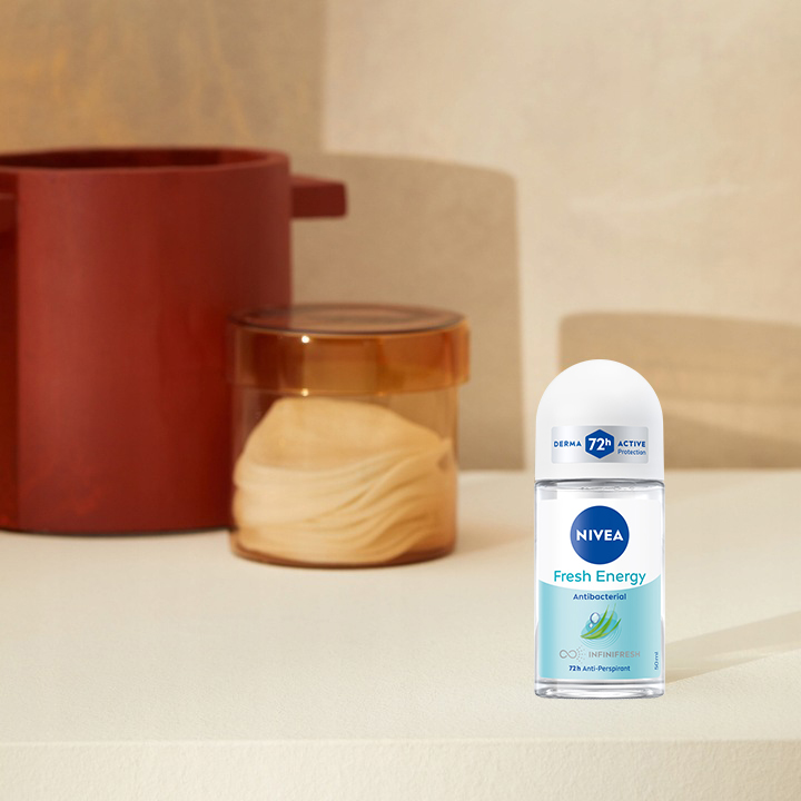 NIVEA Fresh Energy Antyperspirant damski w kulce 72h ochrony 50 ml