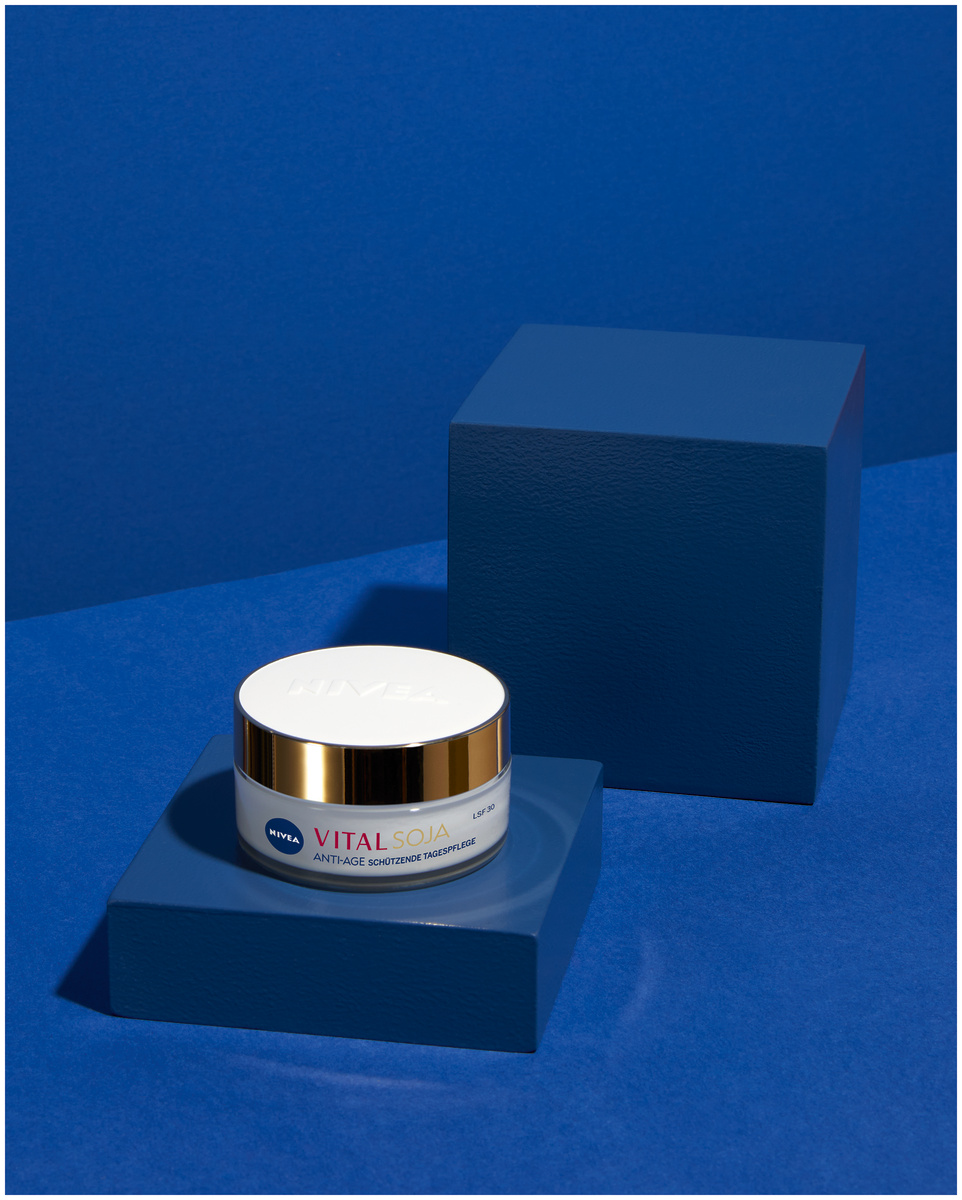 NIVEA VITAL SOJA Regenerujący krem na noc i dzień 50 ml + serum 40 ml
