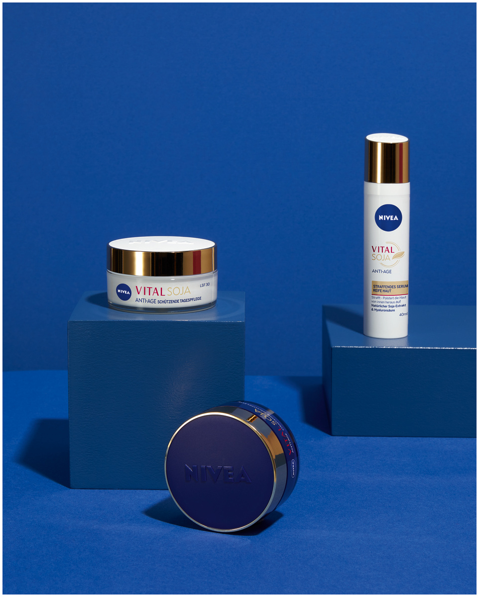NIVEA VITAL SOJA Regenerujący krem na noc i dzień 50 ml + serum 40 ml