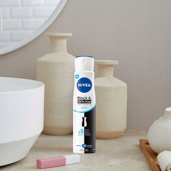NIVEA BLACK&WHITE INVISIBLE PURE ANTYPERSPIRANT W SPRAY’U 250 ML
