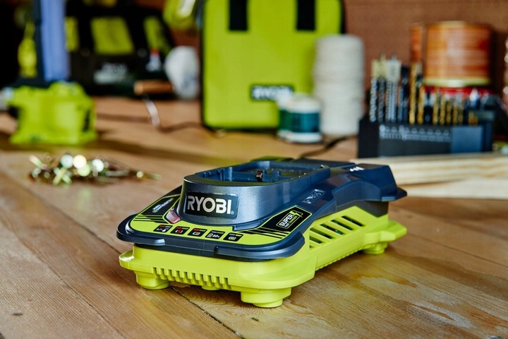 RYOBI szybka ładowarka RC18150 do akumlatorów ONE+