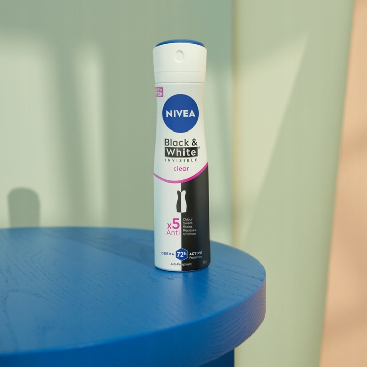 NIVEA Black&White Invisible Clear Antyperspirant damski w sprayu 150 ml